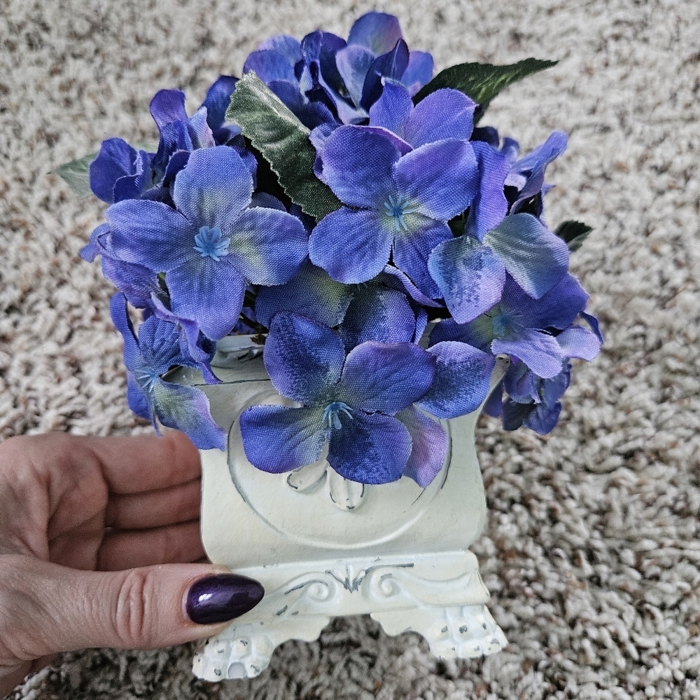 Faux Hydrangea Table Decor